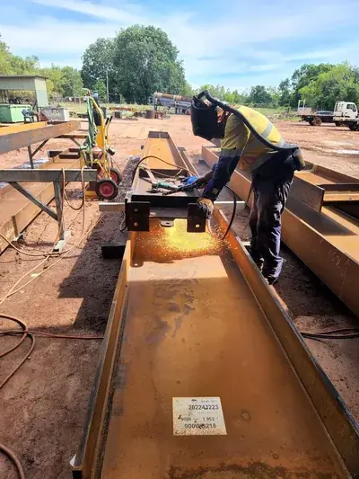 Steel beam grinding fabrication onsite